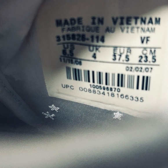 Send Ur Price? 1 Of A Kind! Elegant “Nike” White Women's Sneakers 👟 - Picture 5 of 5